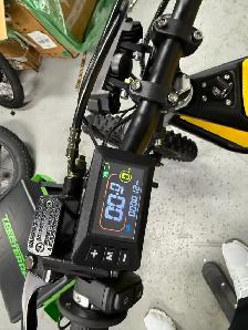 Heybike Villain E-Dirt Bike — Open Box, Yellow (Peterborough) - Photo 2