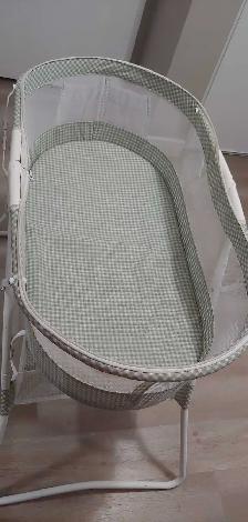 Collapsible Travel Bassinet - Photo 5