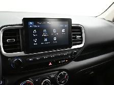 2024 Hyundai Venue Preferred Heated Seats/Wheel, Apple/Android, - Photo 6