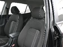 2024 Hyundai Venue Preferred Heated Seats/Wheel, Apple/Android, - Photo 14