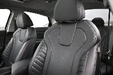 2024 Hyundai Elantra LUXURY Leather, Sunroof, Heated Seats/Wheel - Photo 7