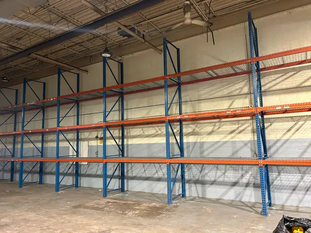 USED Teardrop Style Pallet Racking