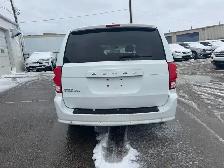 2017 Dodge Grand Caravan SE - Photo 6