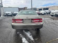 2000 Lexus ES 300 - Photo 3