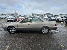 2000 Lexus ES 300 - Photo 5