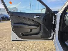 2023 Dodge Charger SXT - Photo 16