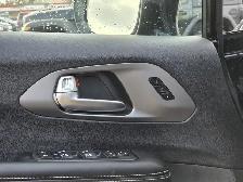 2027 Chrysler Pacifica Limited - Photo 19