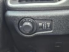 2027 Chrysler Pacifica Limited - Photo 30