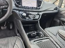 2027 Chrysler Pacifica Limited - Photo 37