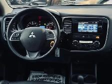 2015 Mitsubishi Outlander 4WD 4dr ES - Photo 9