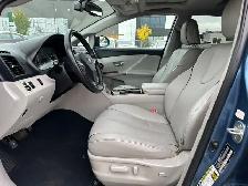 2010 Toyota Venza AWD :Backup Cam, Sunroof, Bluetooth - Photo 12