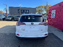 2017 Toyota RAV4 LE - Photo 7