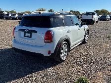 2019 MINI COUNTRYMAN COOPER ALL4 | PHENOMENAL SHAPE - Photo 4