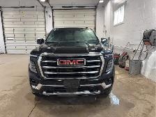 2025 GMC Yukon XL - Photo 2