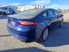 2015 Ford Fusion Hybrid - Photo 5