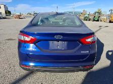 2015 Ford Fusion Hybrid - Photo 6