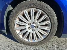 2015 Ford Fusion Hybrid - Photo 16