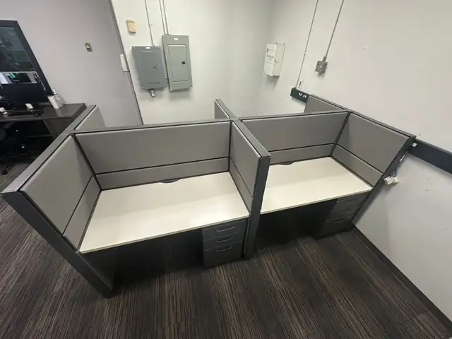 Furnishing an Office? We Have the Workstations. Call us now!