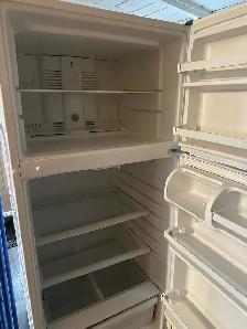 refrigerator - Photo 2