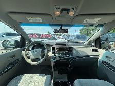 2013 Toyota Sienna 5dr V6 LE 7-Pass FWD Mobility - Photo 31