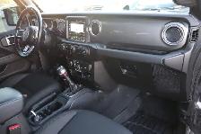 2022 Jeep Wrangler - Photo 11