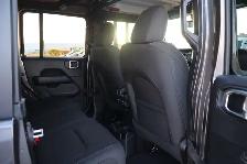2022 Jeep Wrangler - Photo 13