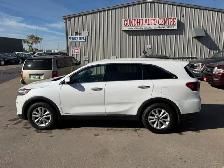 2020 Kia Sorento LX AWD - Photo 3