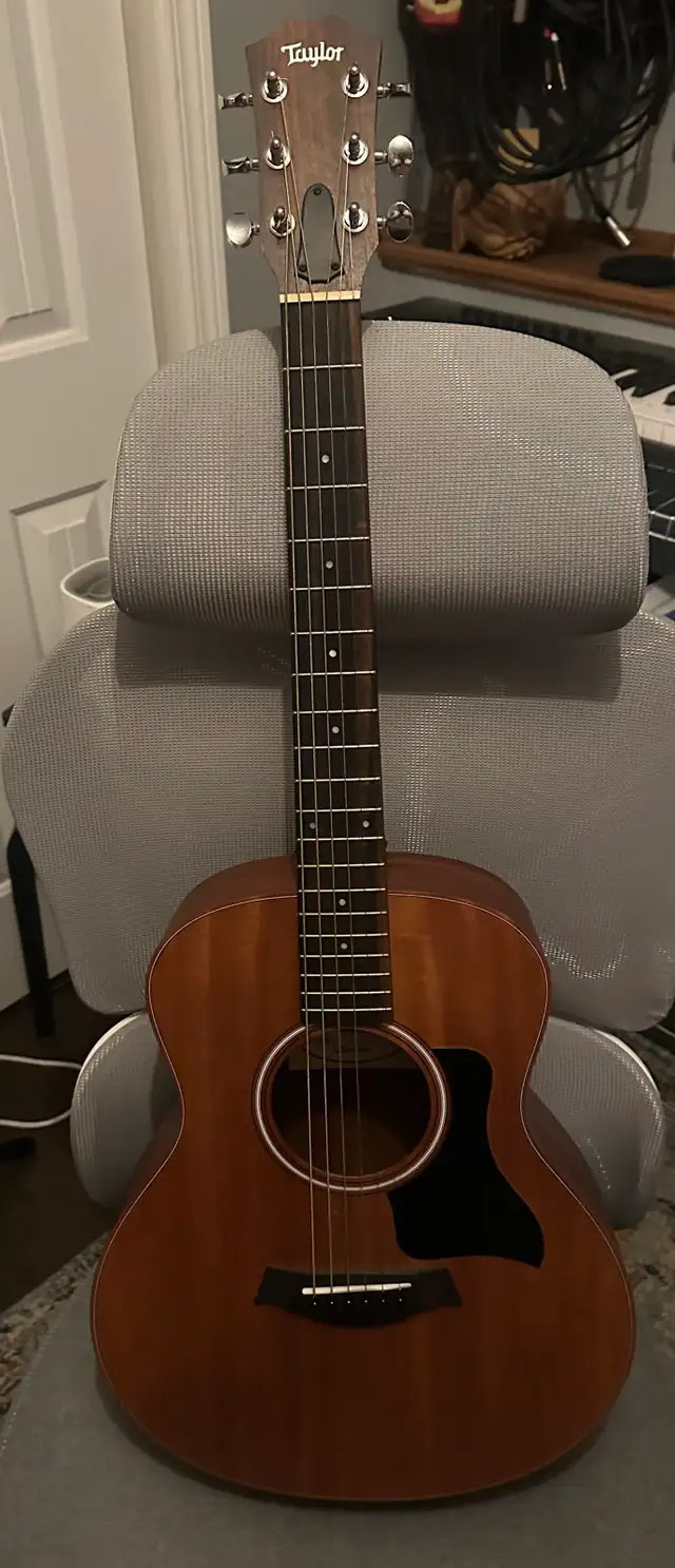 Taylor GS Mini Mahogany Acoustic Guitar with Gig Bag