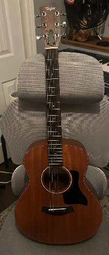 Taylor GS Mini Mahogany Acoustic Guitar with Gig Bag
