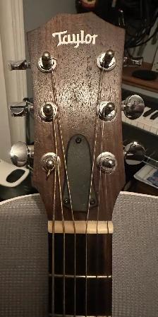 Taylor GS Mini Mahogany Acoustic Guitar with Gig Bag - Photo 2