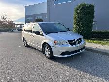 2011 DODGE GRAND CARAVAN SXT AUTOMATIC A/C ! - Photo 2
