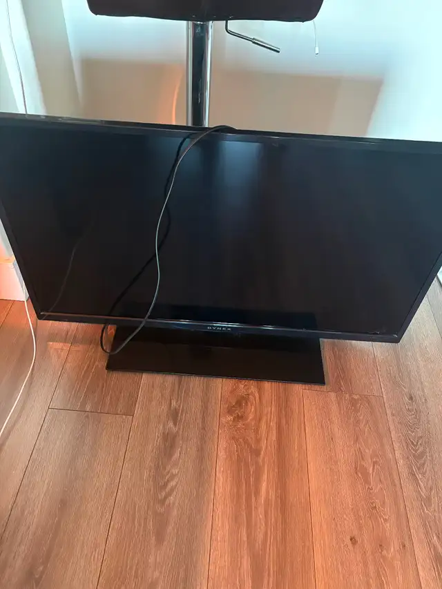 Dynex 40 inch LED TV