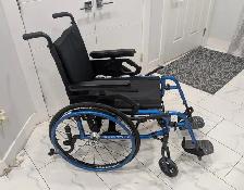 Motion Composites Helio C2 Ultralight Wheelchair  - 18' x 22' - Photo 4