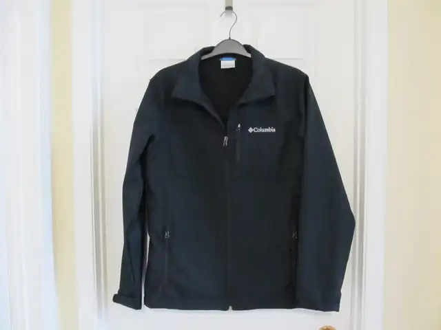 Women's COLUMBIA Fall / Spring Jacket, Size M, Like New