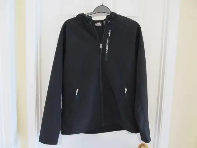 NEW BALANCE women's jacket with hood, size medium,