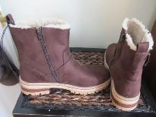 Ladies Size 9 Brand New Brown Suede Winter Boots - Photo 2