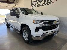 2024 Chevrolet Silverado 1500 1LT / Low Km / O Accident / 1 Owne - Photo 2