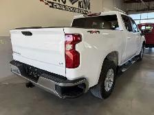 2024 Chevrolet Silverado 1500 1LT / Low Km / O Accident / 1 Owne - Photo 3