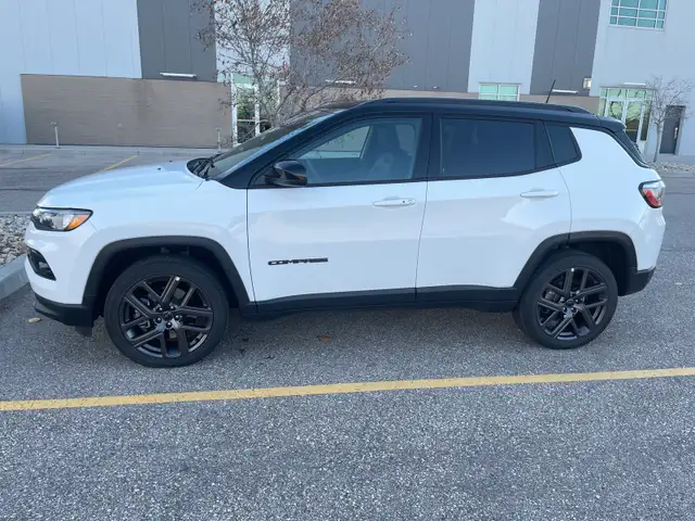 2026 JEEP COMPASS ALTITUDE LIMITED LIKE NEW