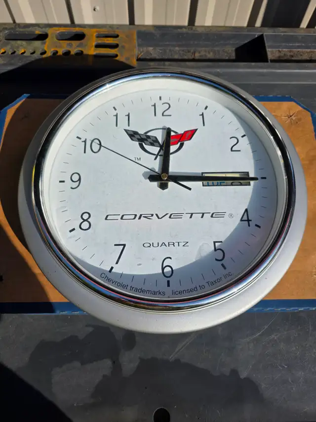 13' Corvette Chevrolet Quartz Wall Mount Clock