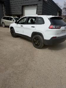 2019 Jeep Cherokee - Photo 3