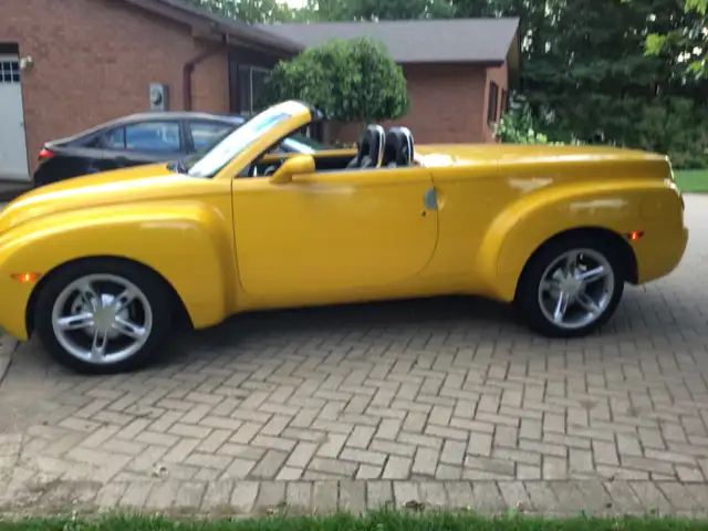 2003 CHEVROLET SSR