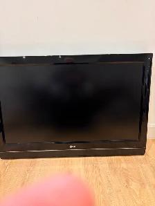 LG TV 37"