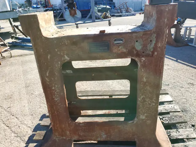 OLD MACHINE CAST IRON BASE LIVE EDGE WOOD