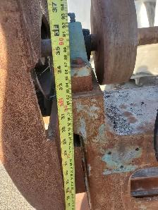 OLD MACHINE CAST IRON BASE LIVE EDGE WOOD - Photo 10