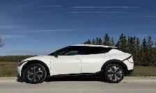 2024 Kia EV6 LAND AWD NAVIGATION - NO ACCIDENTS - KIA WARRANTY - Photo 6