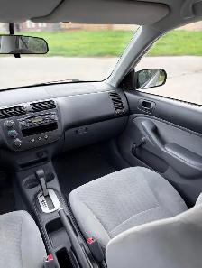 89,000km Honda civic 2002 - Photo 2