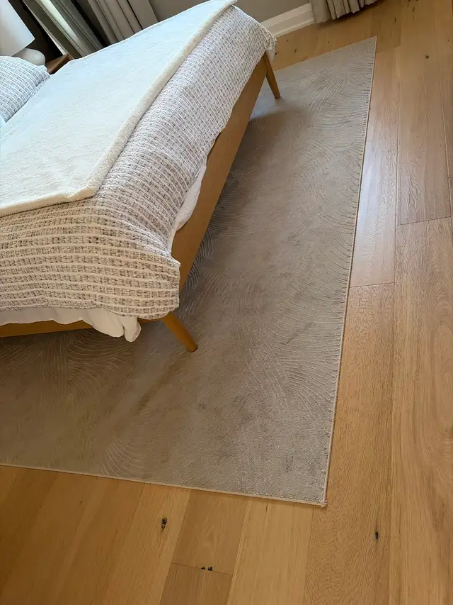 Area Rug - beige colour / 115" x 79"