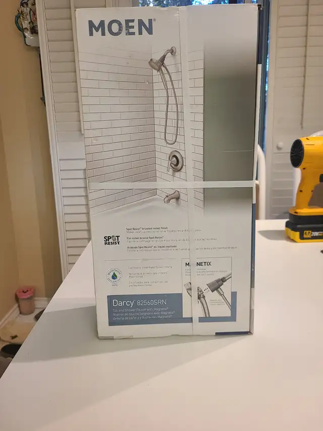 COMPLETE HAND HELD  BRUSHED NICKEL SHOWER WITH MAGNETIC DOCK