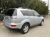 2010 Mitsubishi Outlander 4X4 - Photo 3